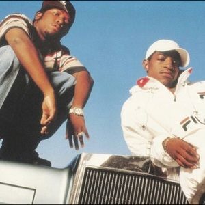 Men’s Size L Vintage Fila Pullover Jacket White